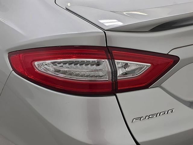 Used 2016 Ford Fusion Titanium FWD image 31