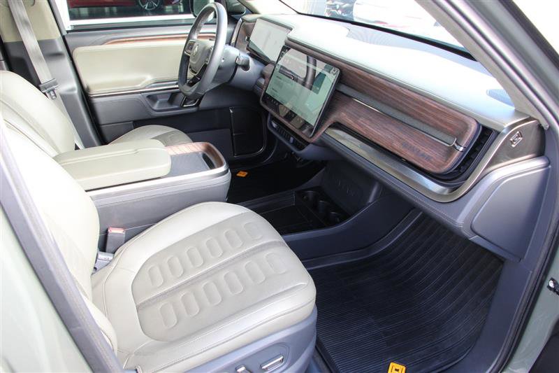 Used 2022 Rivian R1T Launch Edition image 10