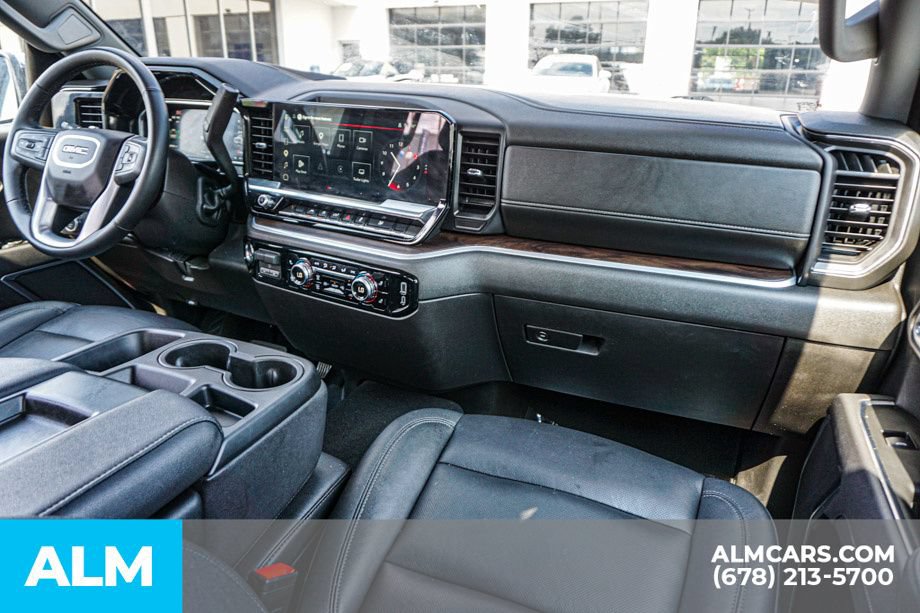 Used 2026 GMC Sierra 1500 SLT AWD/4WD image 23