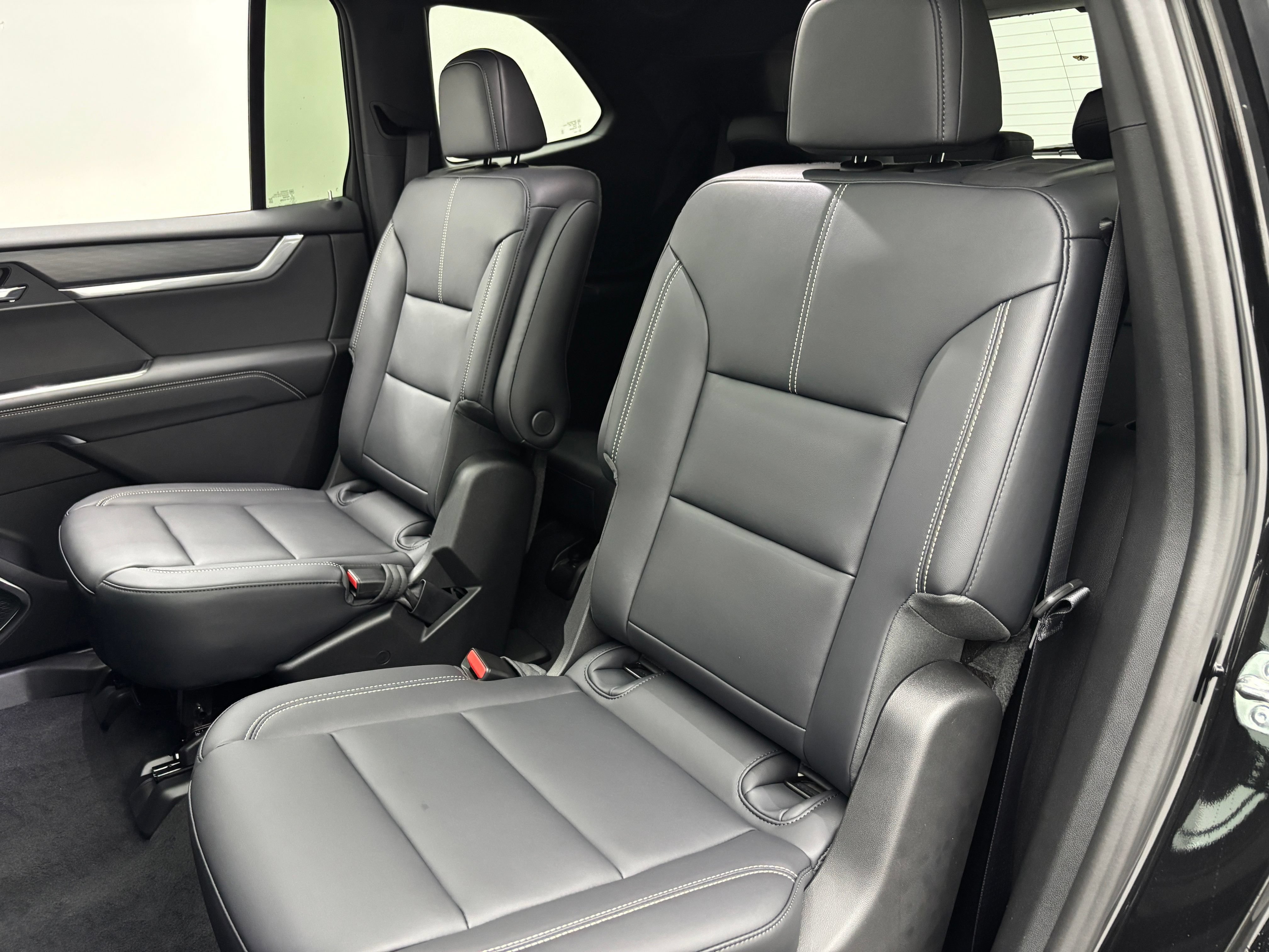 New 2027 GMC Acadia Elevation w/ Black Edition AWD/4WD image 44