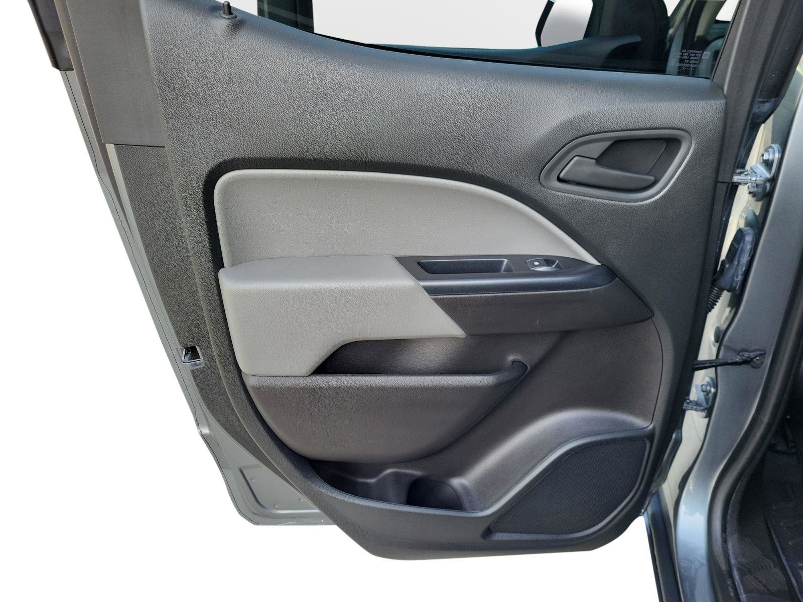 Used 2021 Chevrolet Colorado W/T image 16