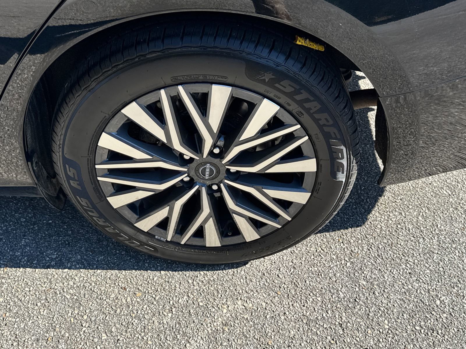 Used 2024 Nissan Altima 2.5 SV image 19