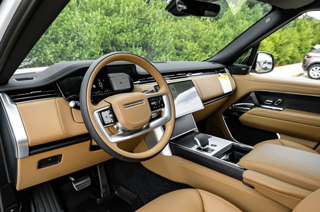 New 2026 Land Rover Range Rover SE AWD/4WD image 3