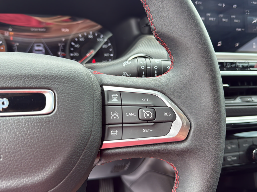 Certified 2025 Jeep Compass Trailhawk AWD/4WD image 23