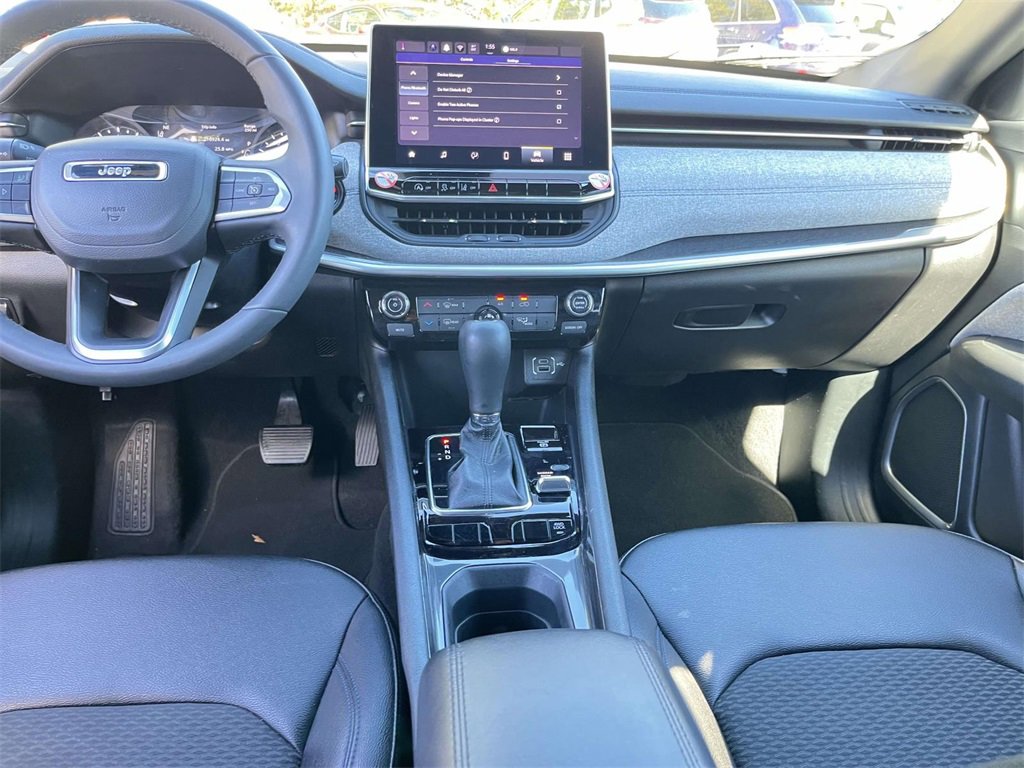 Used 2024 Jeep Compass Latitude image 26