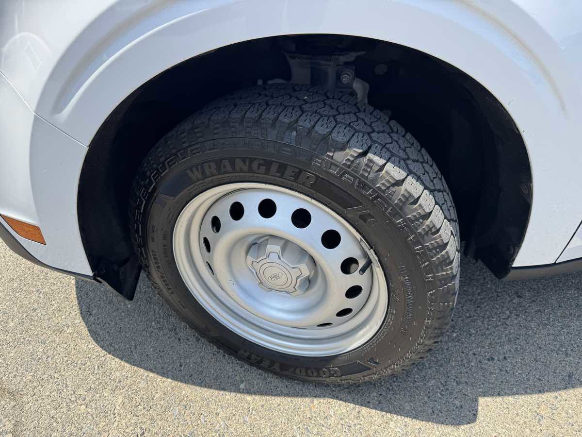 Used 2022 Ford Maverick XL image 36