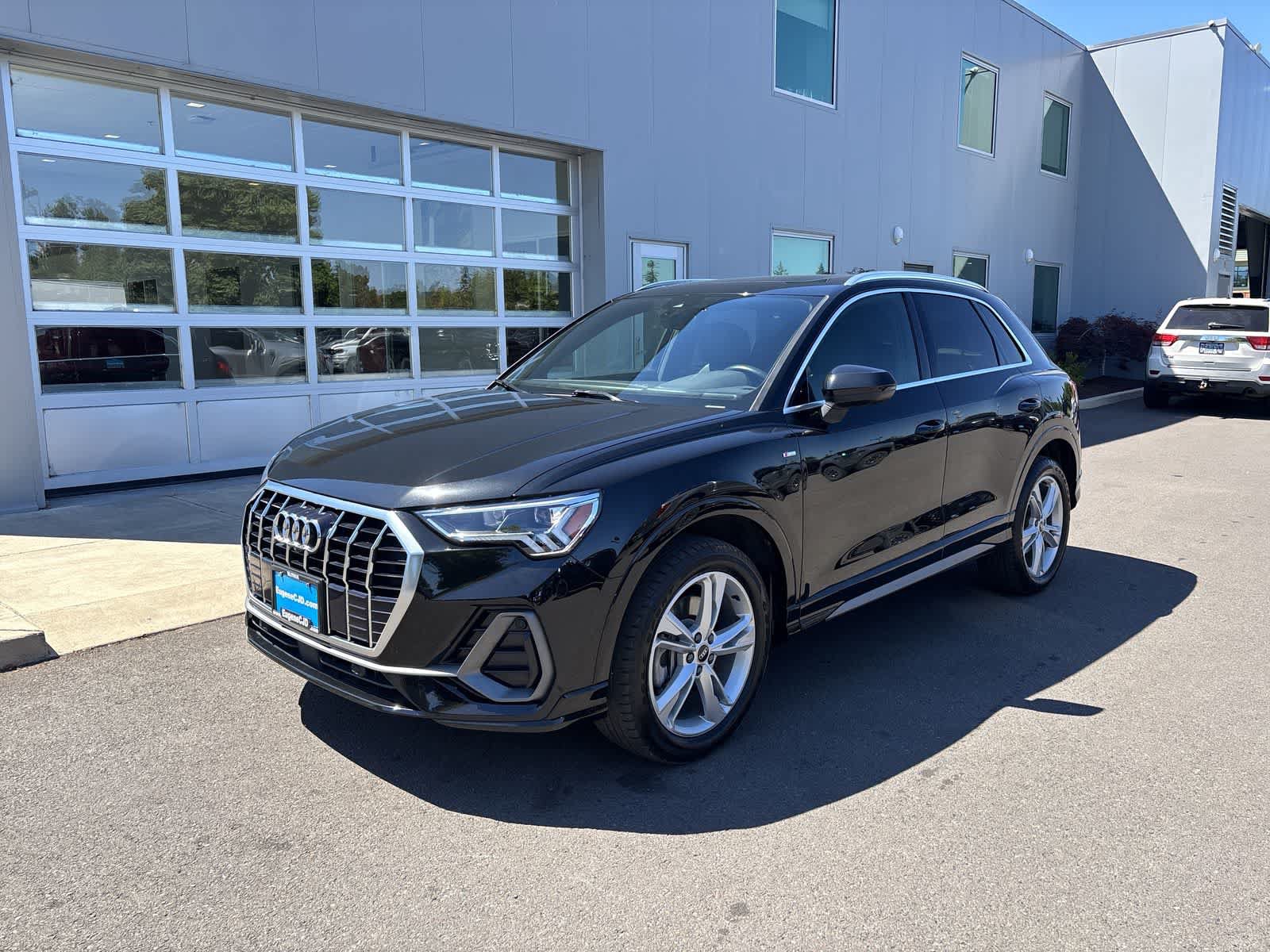 Used 2022 Audi Q3 2.0T Premium Plus AWD/4WD image 1