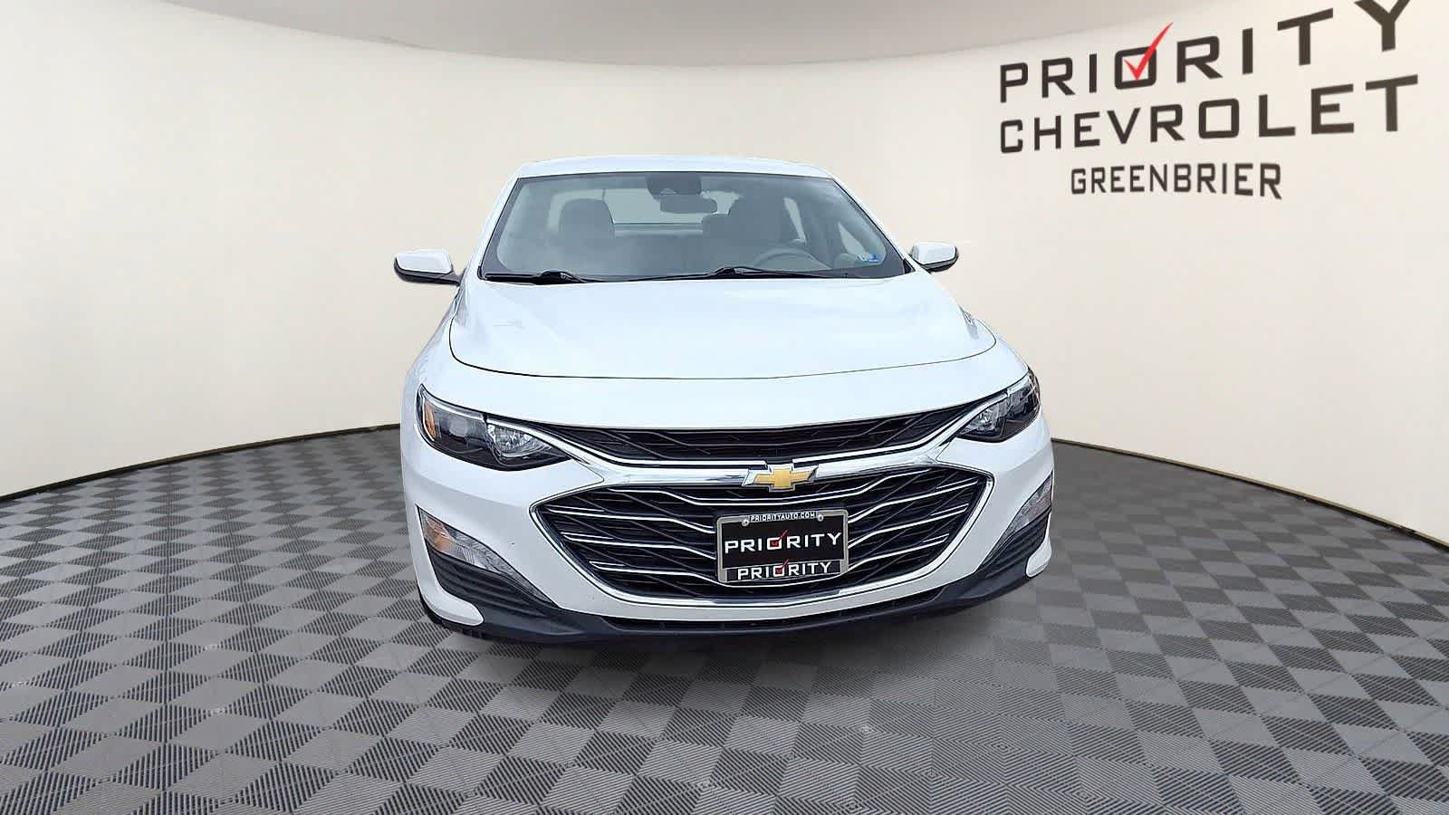Used 2023 Chevrolet Malibu LT FWD image 3