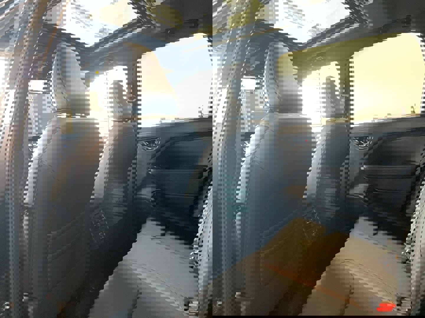 Used 2025 Subaru Forester Limited image 7