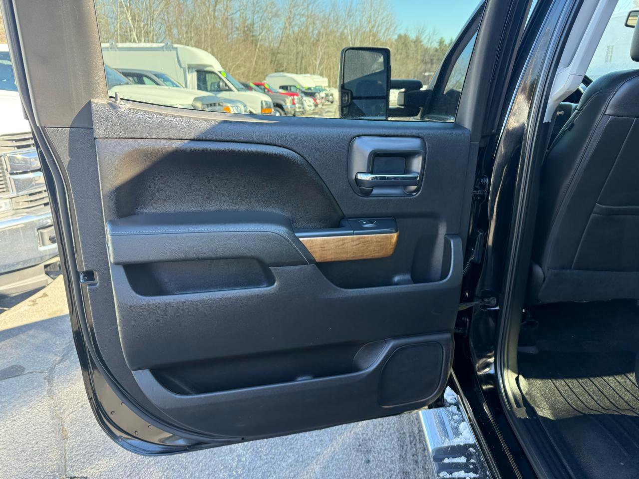 Used 2016 Chevrolet Silverado 2500 LTZ w/ Duramax Plus Package image 23