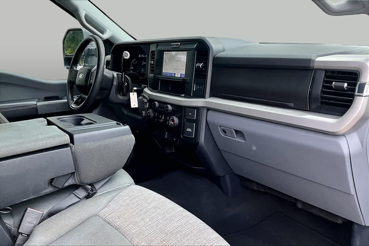 Used 2025 Ford F250 XLT AWD/4WD image 19