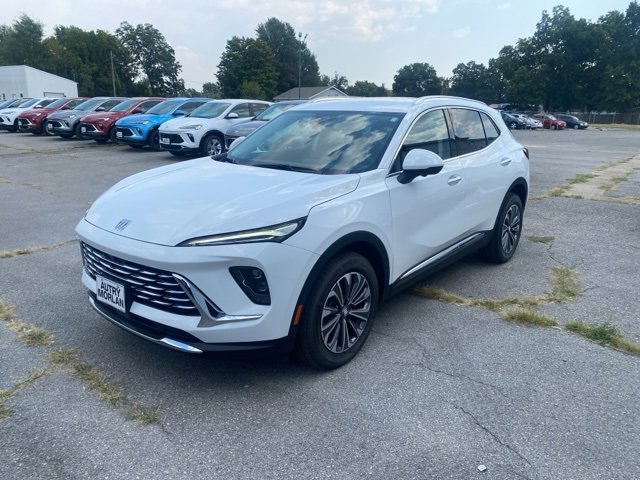 New 2025 Buick Envision Preferred image 2