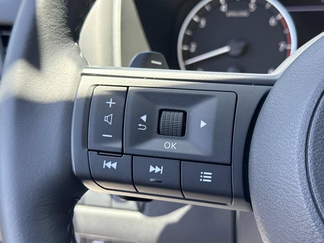 Certified 2024 Nissan Rogue SV w/ SV Premium Package FWD image 41