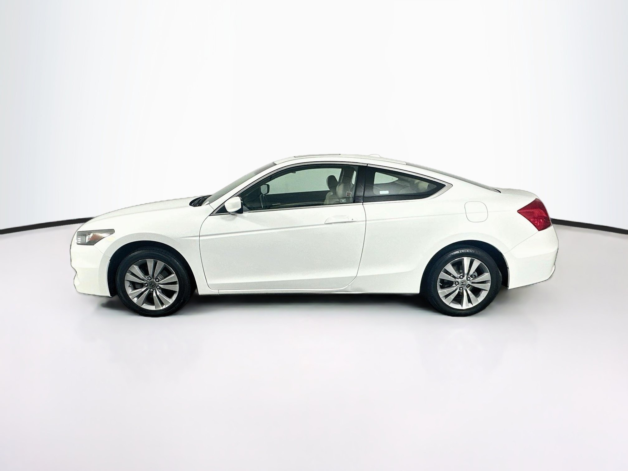 Used 2011 Honda Accord EX-L image 4