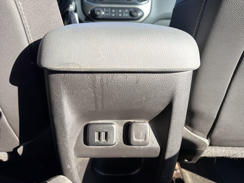 Used 2015 Chevrolet Colorado Z71 image 21