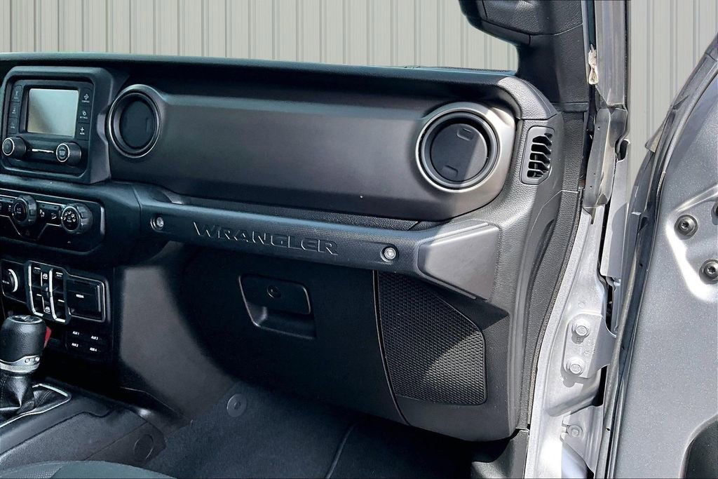 Used 2018 Jeep Wrangler Unlimited Sport S AWD/4WD image 13