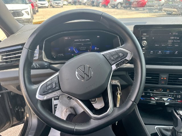 Used 2025 Volkswagen Jetta Sport FWD image 22