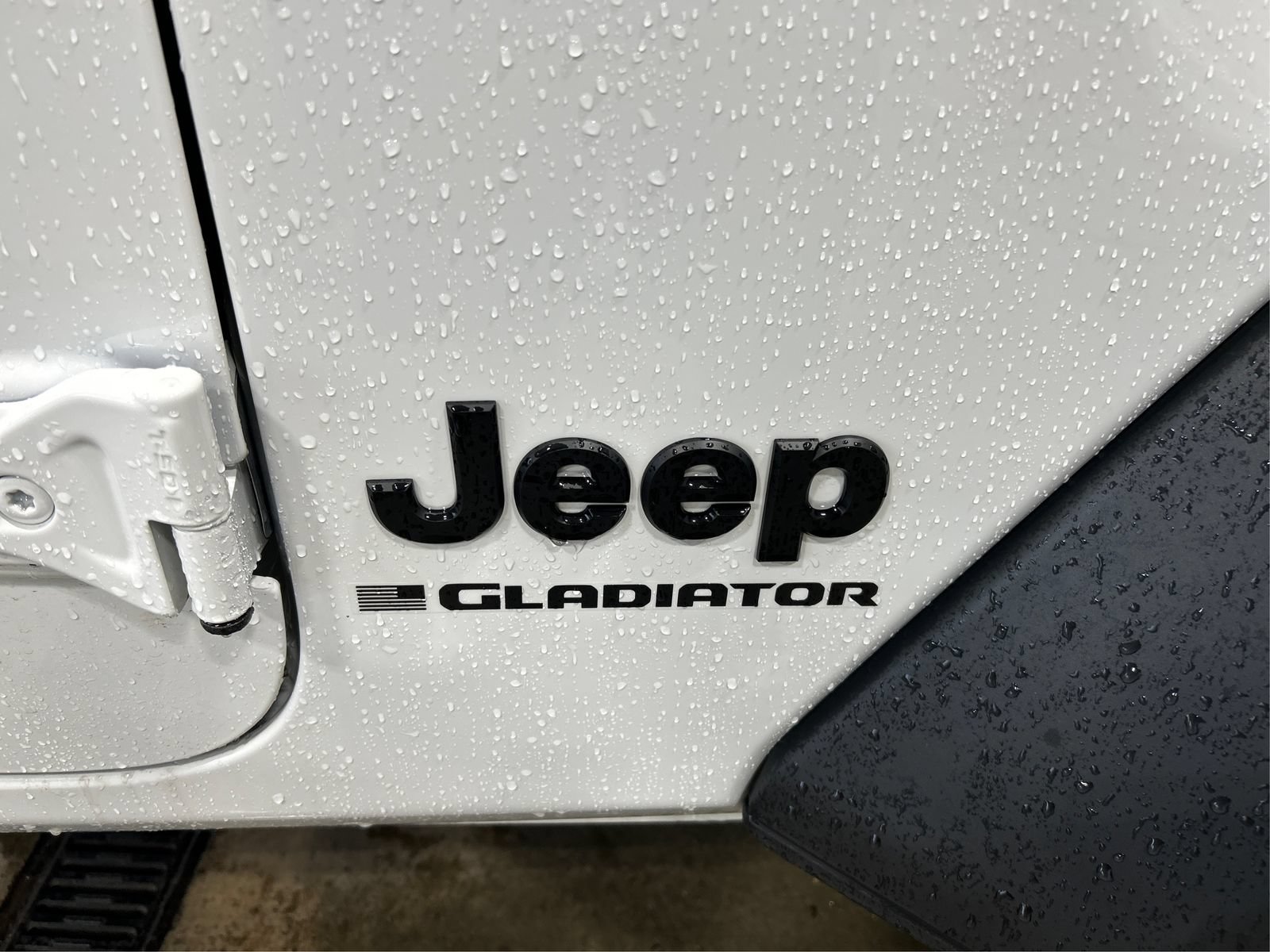 Used 2025 Jeep Gladiator Sport AWD/4WD image 23
