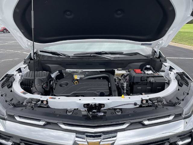 New 2026 Chevrolet Equinox LT w/ Convenience Package II AWD/4WD image 18