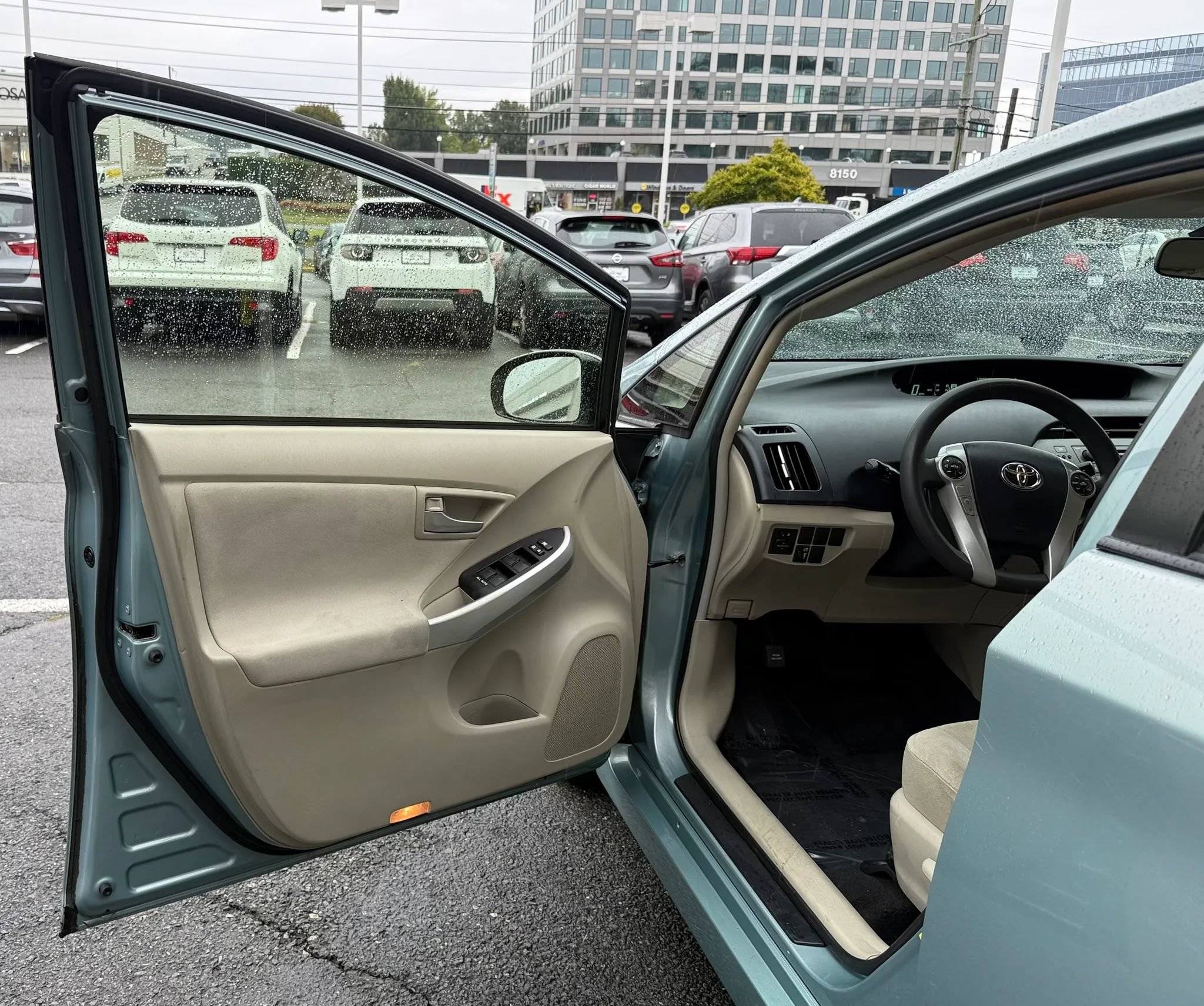 Used 2015 Toyota Prius Two FWD image 9