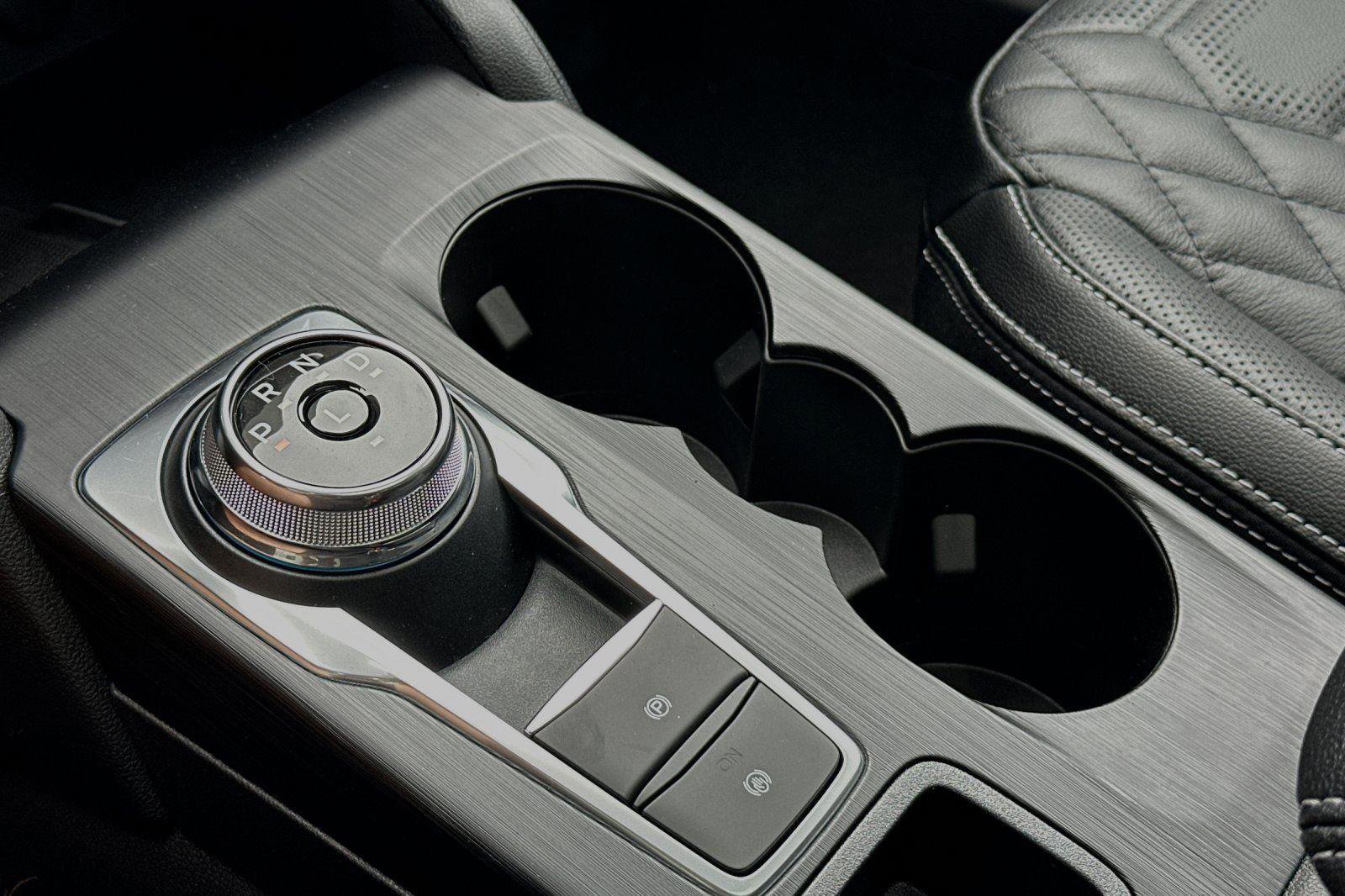 New 2024 Ford Escape PHEV w/ PHEV Premium Package image 19