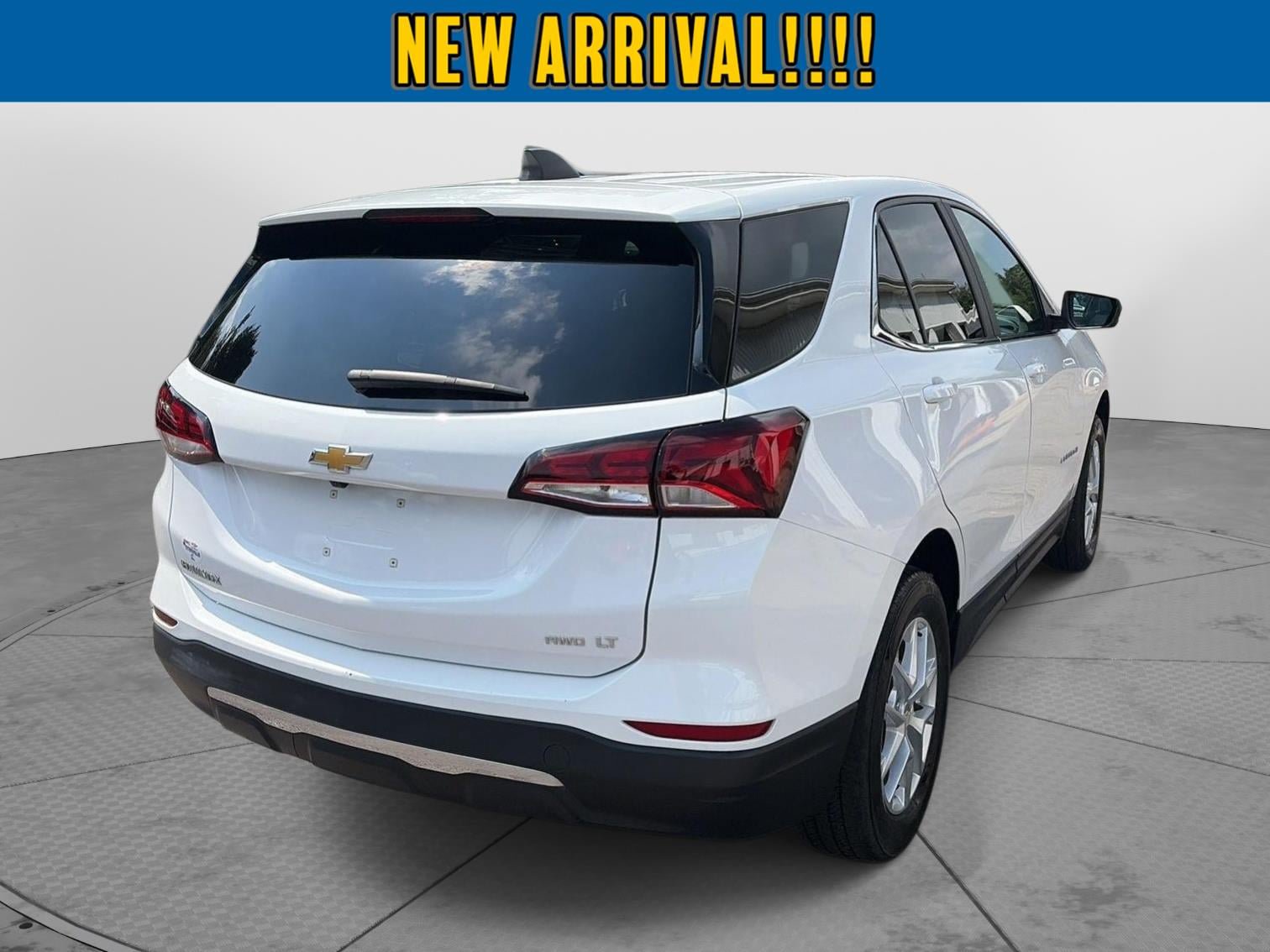 Used 2023 Chevrolet Equinox LT AWD/4WD image 7
