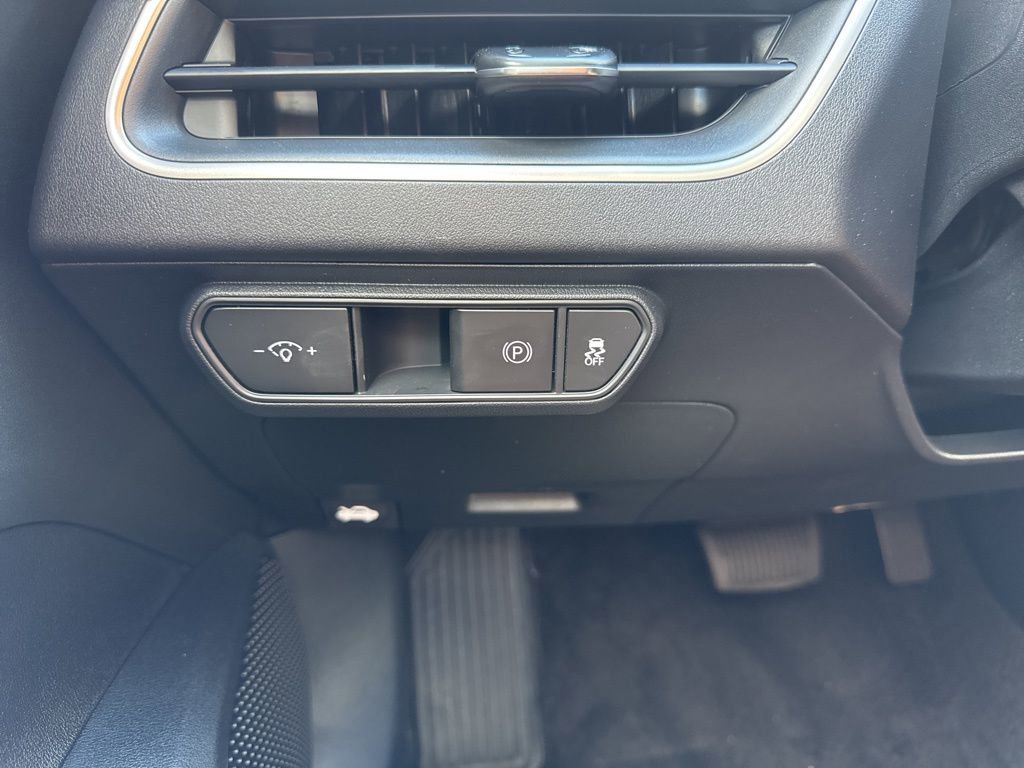 New 2026 Kia K4 LXS image 8