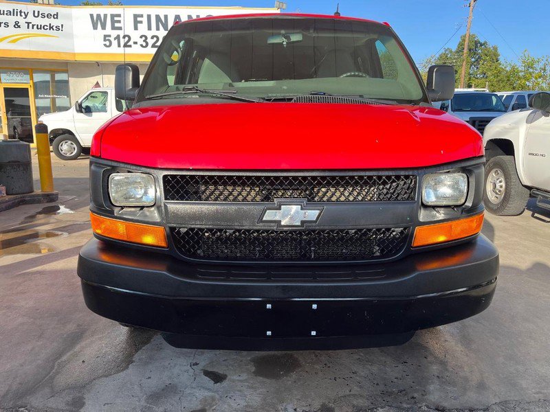 Used 2015 Chevrolet Express 3500 LS image 2
