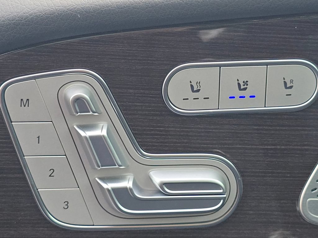 Certified 2024 Mercedes-Benz GLS 450 4MATIC image 6
