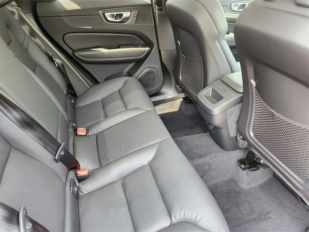 New 2025 Volvo XC60 B5 Plus w/ Protection Package Premier image 20