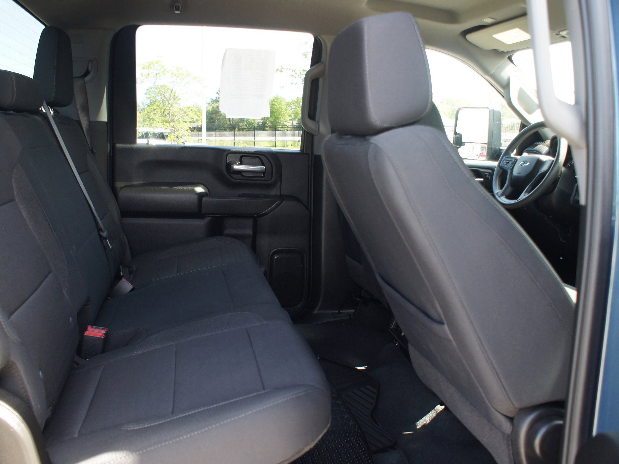 Used 2025 Chevrolet Silverado 2500 Custom w/ Custom Value Package image 21