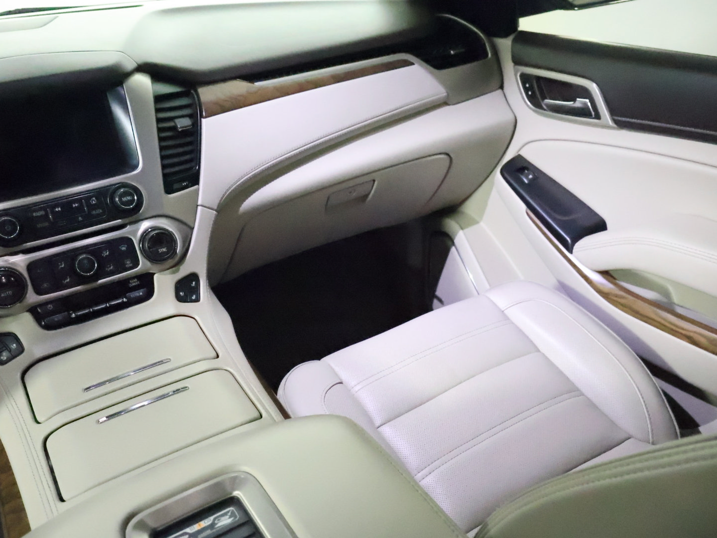 Used 2019 GMC Yukon Denali AWD/4WD image 30