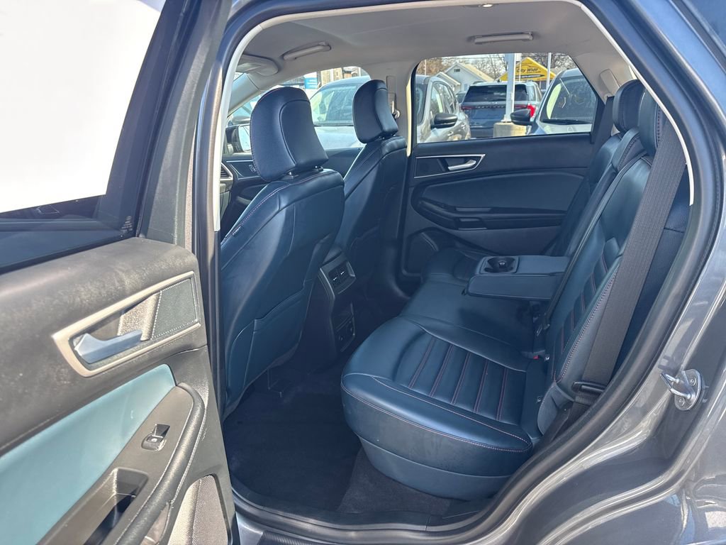 Used 2024 Ford Edge SEL w/ Sport Appearance Package image 14