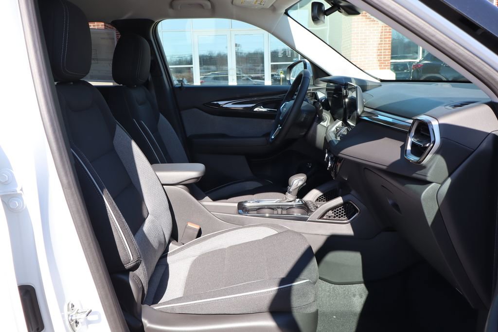 New 2026 Chevrolet TrailBlazer LT w/ Convenience Package image 39