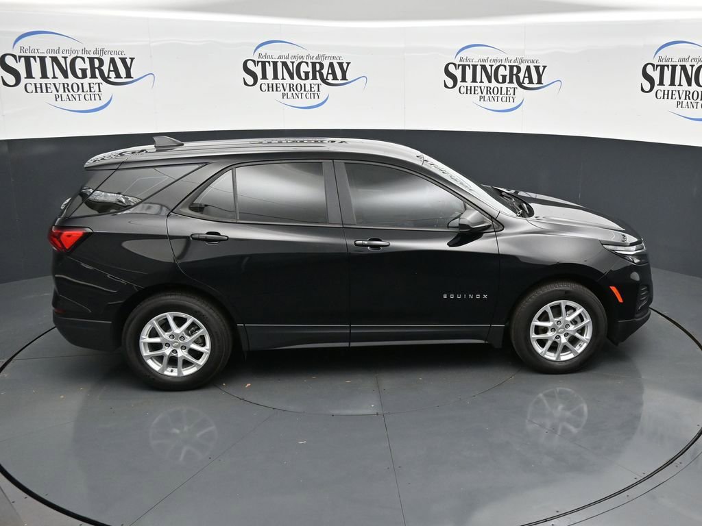 Used 2023 Chevrolet Equinox LS FWD image 25
