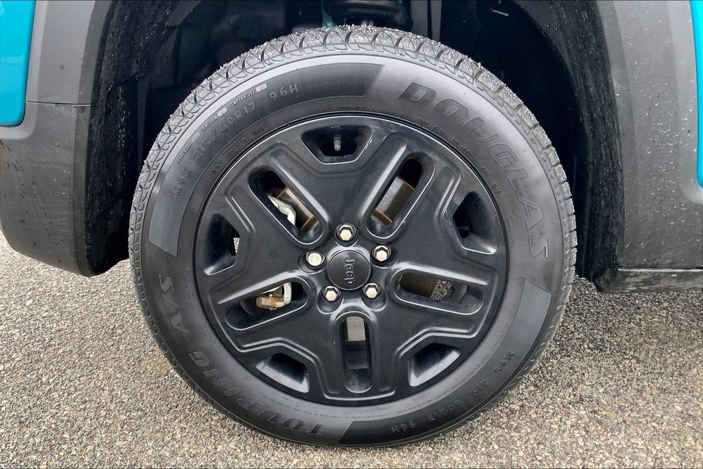 Used 2023 Jeep Renegade Trailhawk image 25