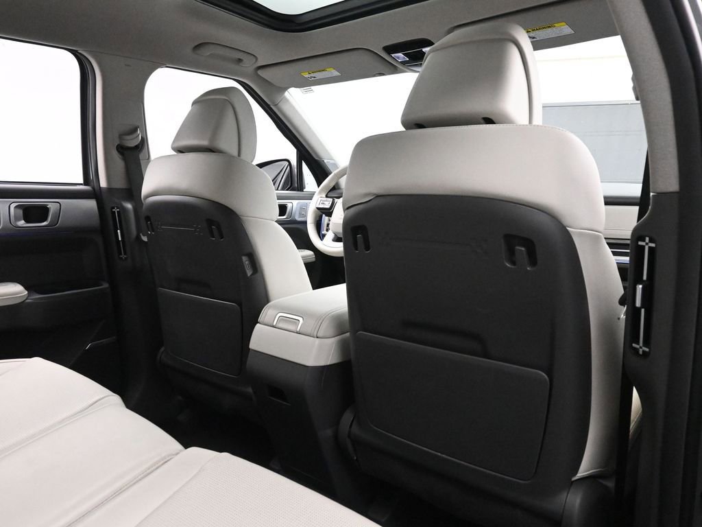 Used 2024 Hyundai Santa Fe Limited FWD image 23