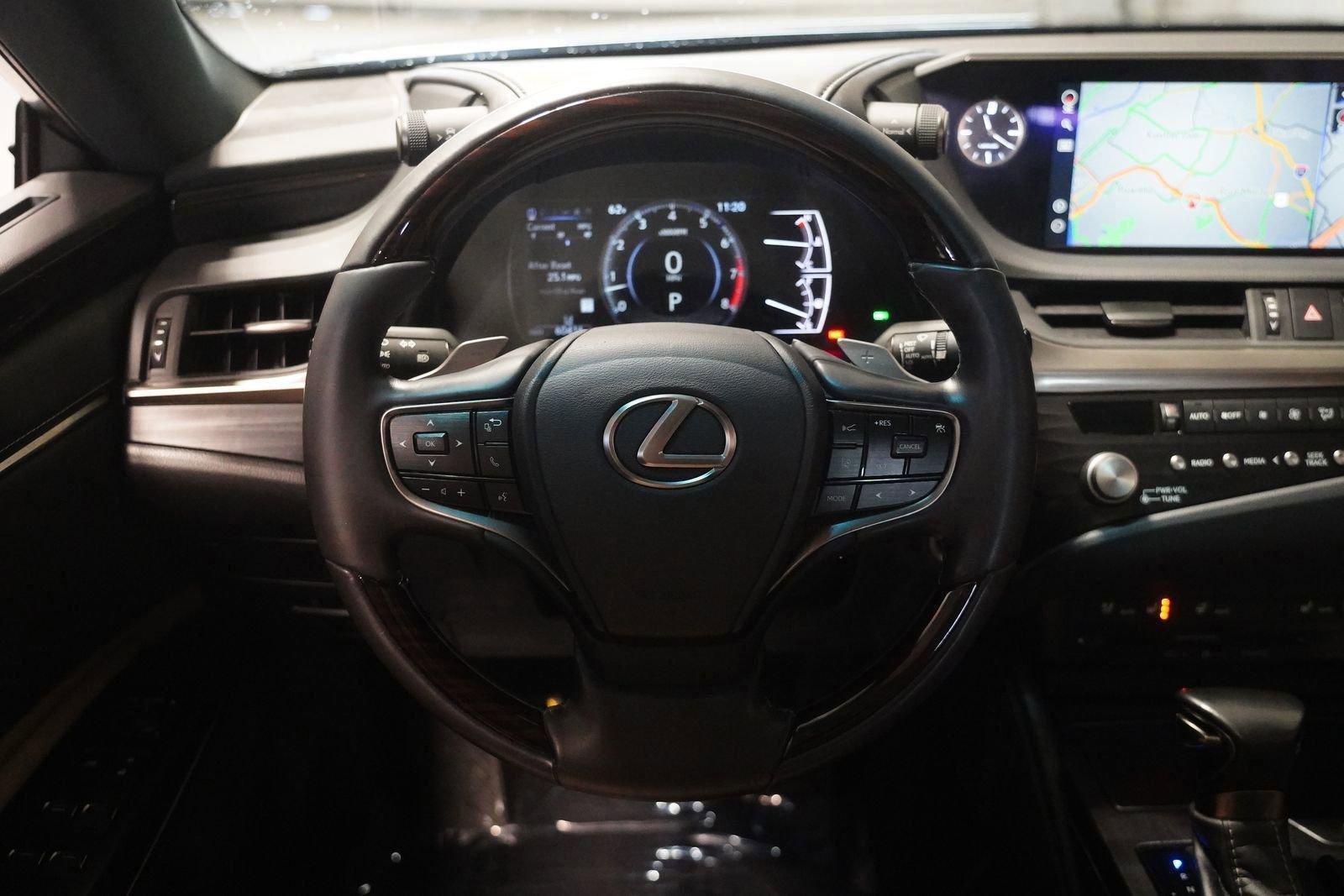 Used 2021 Lexus ES 350 w/ Premium Package image 16