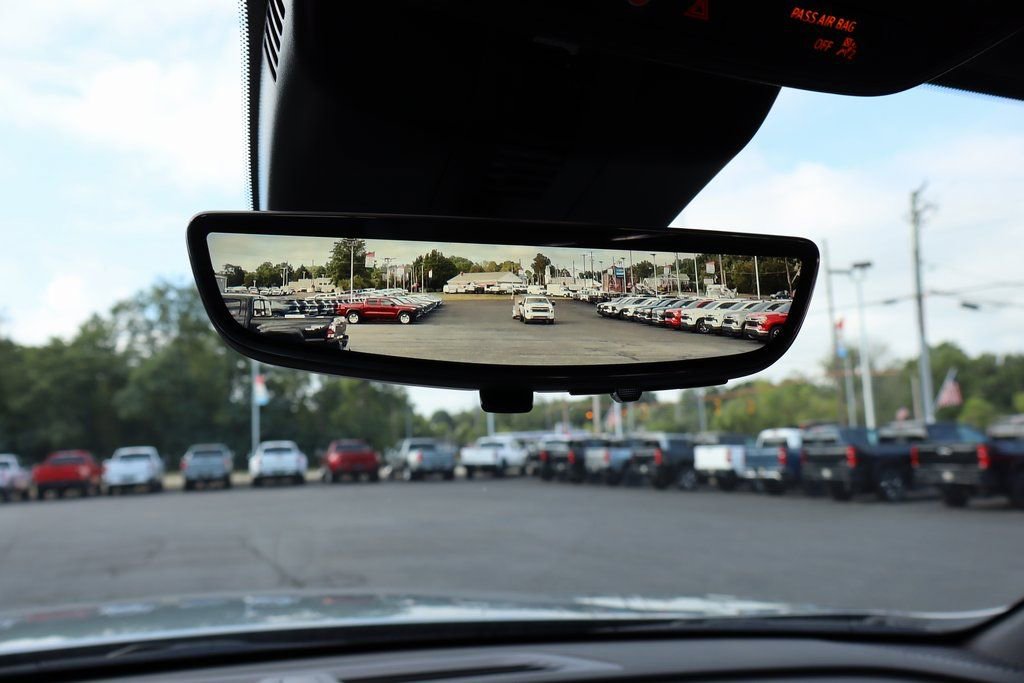 New 2026 Chevrolet Traverse LT w/ Driver Confidence Package image 15