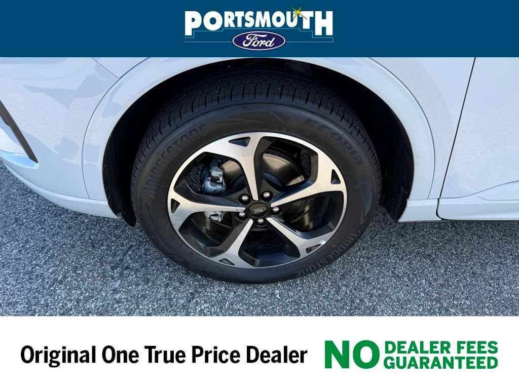 Used 2025 Ford Escape ST-Line Elite AWD/4WD image 32