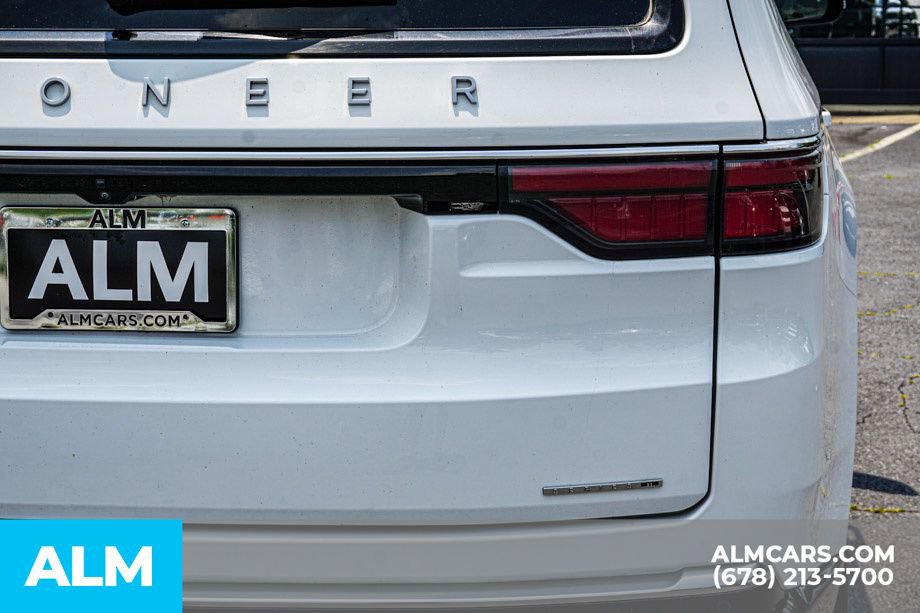 Used 2023 Jeep Wagoneer Series II image 13