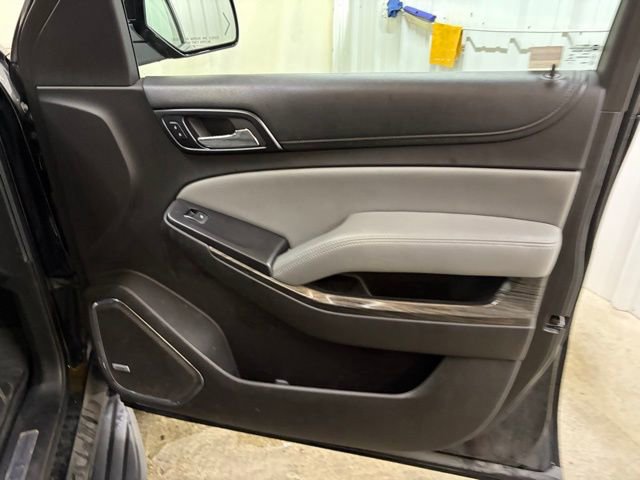 Used 2015 Chevrolet Suburban LT AWD/4WD image 26
