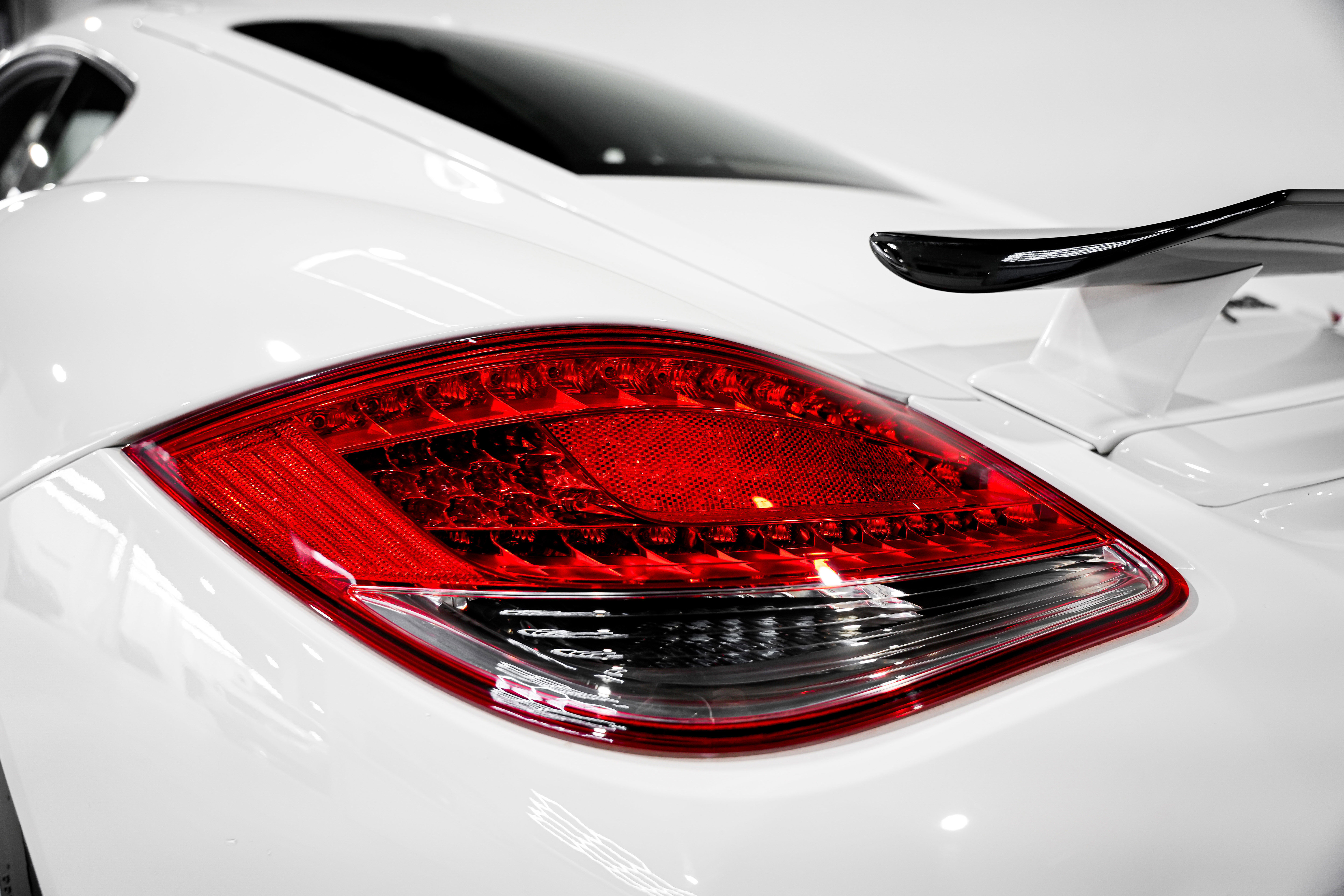 Used 2012 Porsche Cayman R image 32