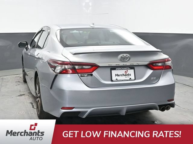 Used 2022 Toyota Camry SE FWD image 5
