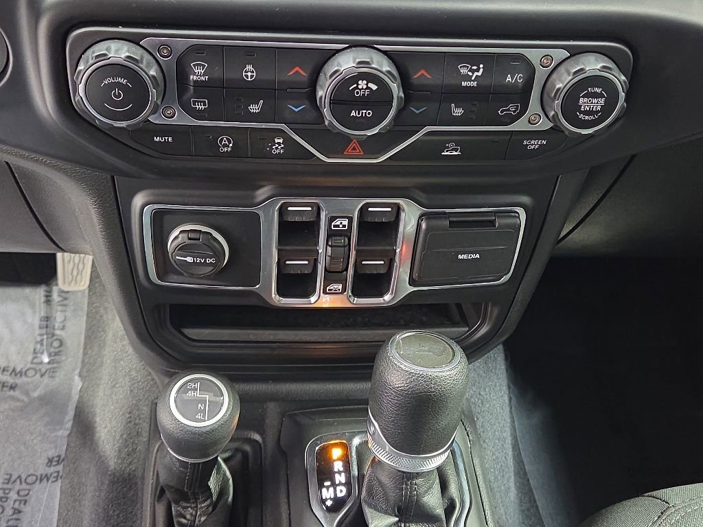 Used 2023 Jeep Wrangler Unlimited Sport AWD/4WD image 23