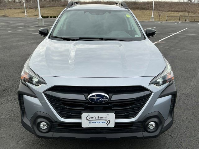 Used 2025 Subaru Outback Premium AWD/4WD image 10