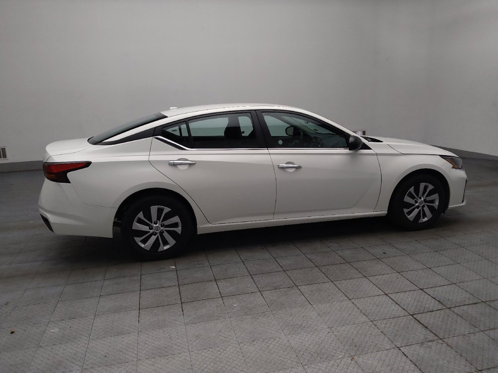 Used 2025 Nissan Altima 2.5 S FWD image 10