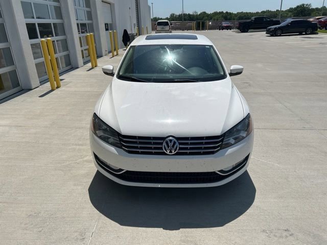 Used 2013 Volkswagen Passat TDI SE FWD image 8