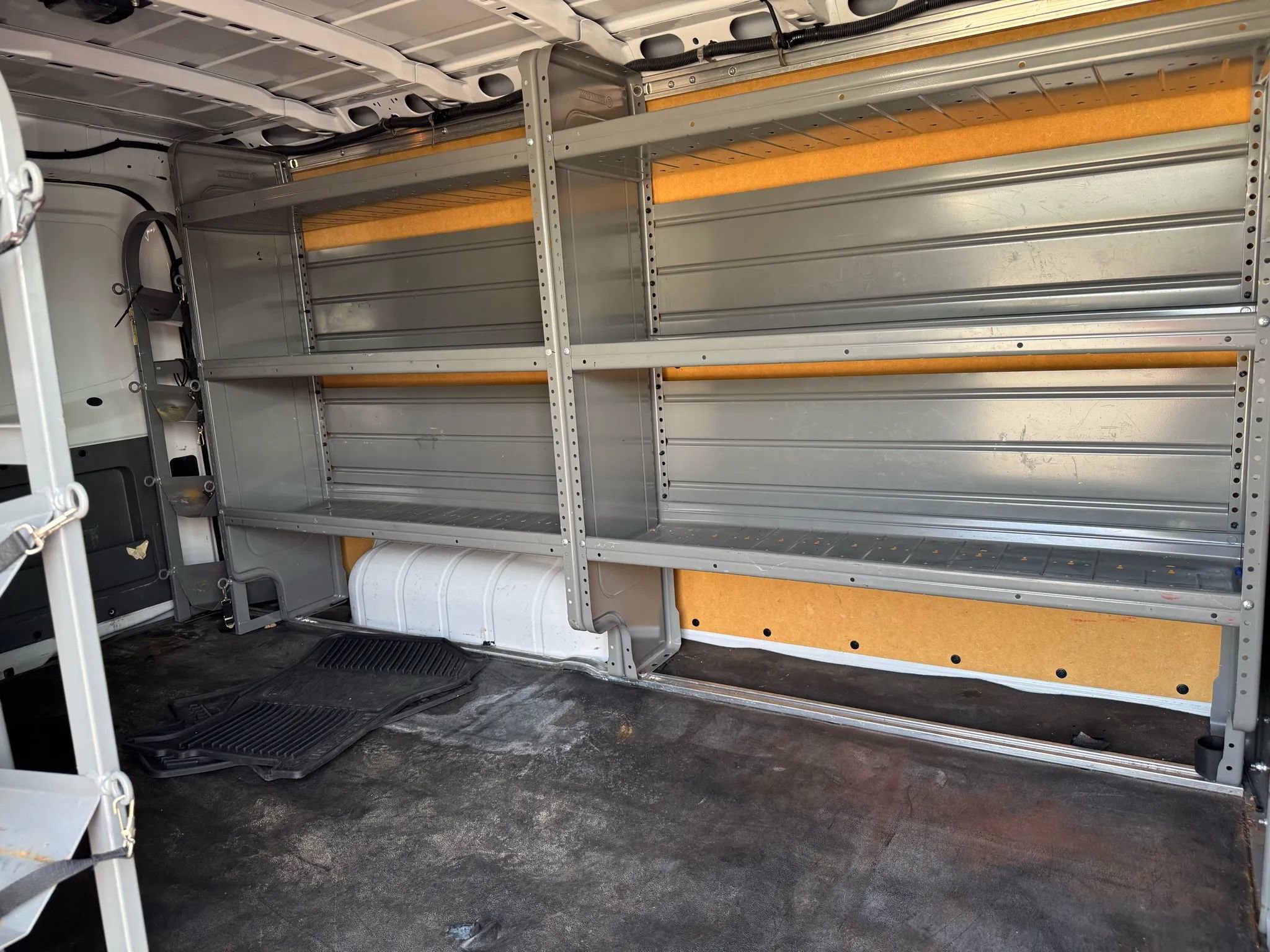 Used 2019 Nissan NV 2500 SV image 29