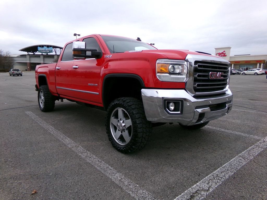Used 2017 GMC Sierra 2500 SLT w/ Duramax Plus Package image 4